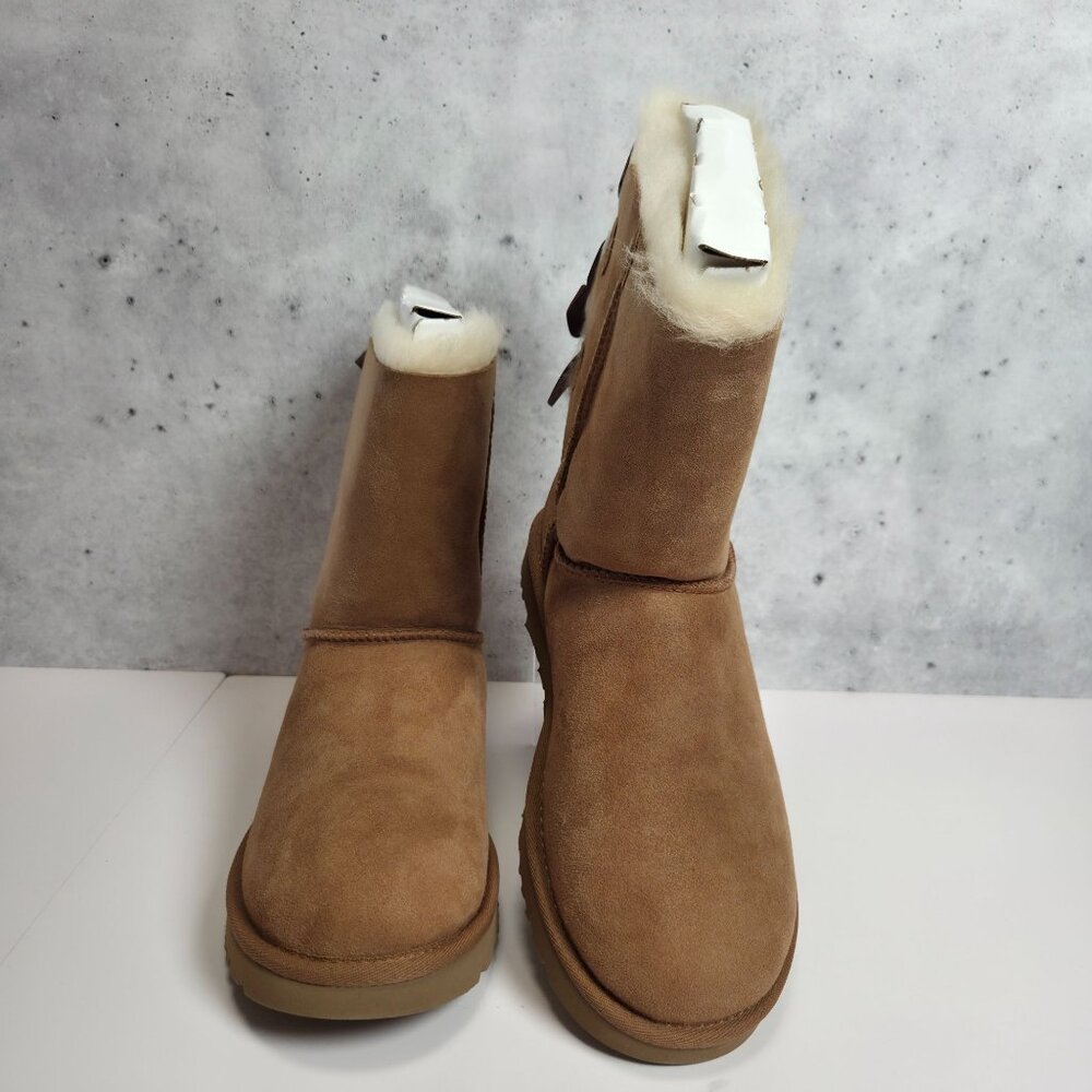 UGG W Bailey Bow II Boots Womens Size 8 Tan Sheepskin Suede Winter - Picture 3 of 9